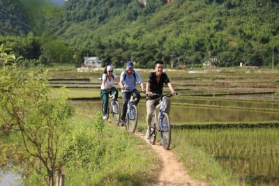 Ninh Binh-Hoa Lu-Tam Coc - Mua cave - Dragon Mountain Hiking 1 Day Tour - Leaving Hanoi at a steady pace (and why the timing matters)