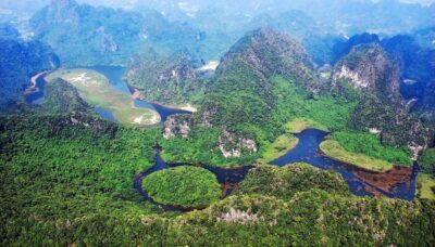Ninh Binh - Hoa Lu - Tam Coc - Mua Caves & Buffet Lunch - How the pickup and bus ride shape your day