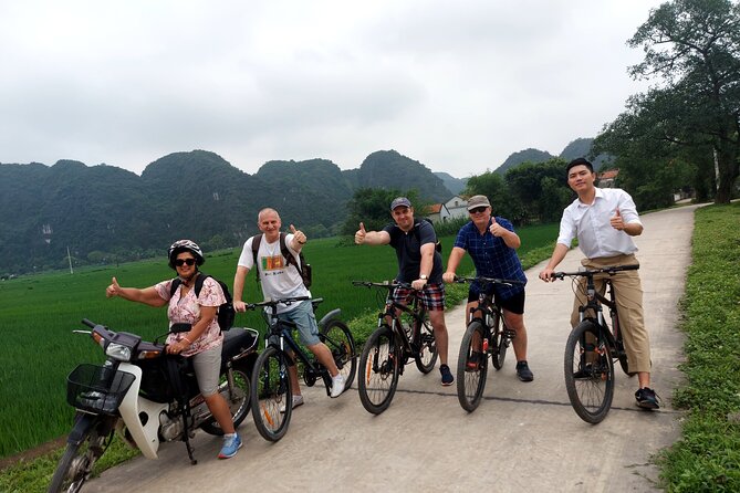 Ninh Binh Luxury Day Tour by Limousine- Small Group- All included - Mua Cave and the lying dragon climb for Tam Coc views