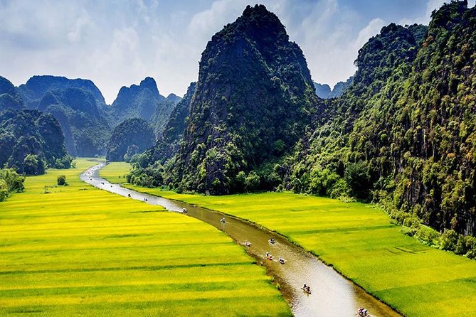 NINH BINH MEMORABLE DAY: Hoa Lu, Mua Cave, boat trip Tam Coc, Trang An optional - Stop 5: Bai Dinh Pagoda and the big bronze Buddha factor