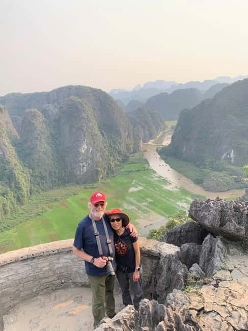 Ninh Binh: Mua Cave Hike, Trang An Boat & Village Bike Tour - The bike ride to Bich Dong Pagoda: calm roads, real routines