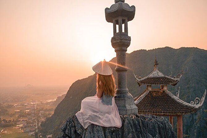 Ninh Binh Private Day Tour: Mua Cave, Tam Coc, Hoa Lu All Include - The Tam Coc boat ride: the calm part that still feels exciting