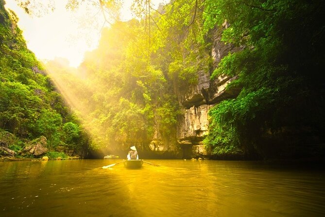 Ninh Binh Private Day Tour: Mua Cave, Tam Coc, Hoa Lu All Include - Cycling through rice paddies and quiet villages