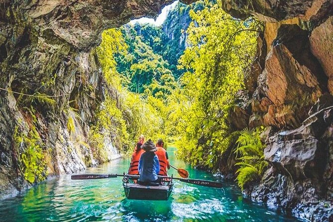 Ninh Binh Private Day Tour: Mua Cave, Tam Coc, Hoa Lu All Include - Tam Cốc-Bích Động and lunch by the water