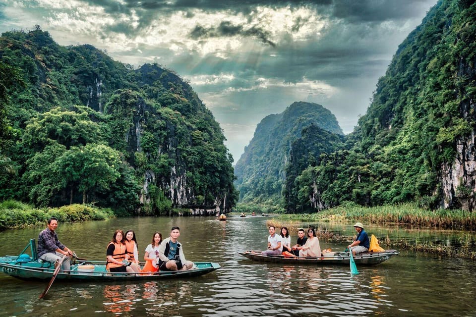 Ninh Binh Private: Hoa Lu & Tam Coc & Bich Dong & Mua Caves - Why the private guide makes a difference (Moon’s role)