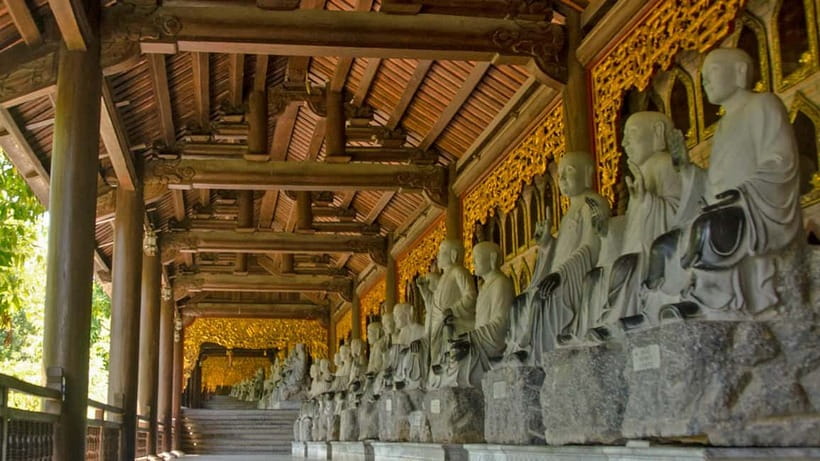 Ninh Binh Private Tour: Bai Dinh-Trang An/Tam Coc-Mua Cave - Lunch at a Local Restaurant: Fuel for Boats and Climbing