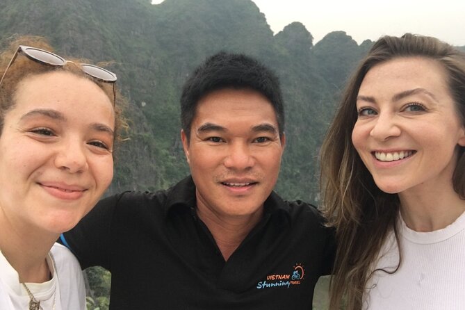 Ninh Binh Private Tour to Mua Cave Trang An Grottoes From Hanoi - Comfort, pacing, and what to pack for an 11-hour day
