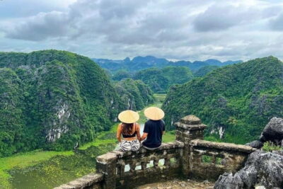 Ninh Binh Sunset Motobike Tour: Mua Cave, Bich Dong, Hoa Lu - Riding past rice fields and limestone karsts with a plan (not chaos)