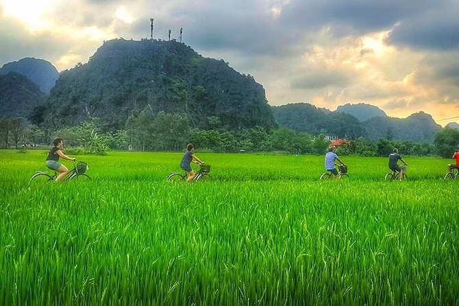 Ninh Binh Tour: Deluxe & Small Group Tam Coc Hoa Lu - Boat, Biking, Buffet Lunch - From Hanoi’s Old Quarter to Ninh Binh: the smooth start that matters