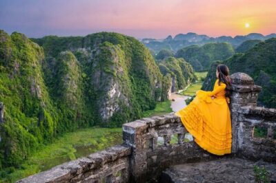 Ninh Binh Tour from Hanoi for 6-9 Pax/tour by DCar Limousine - Getting from Hanoi: the 7:30 pickup and comfortable flow