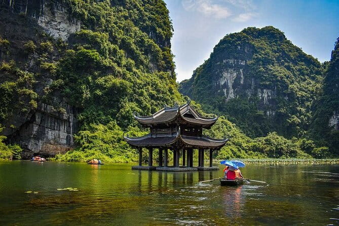 Ninh Binh Trang An Bai Dinh and Mua Cave Trip From Hanoi - Lunch plus transport realities: what you’re really paying for