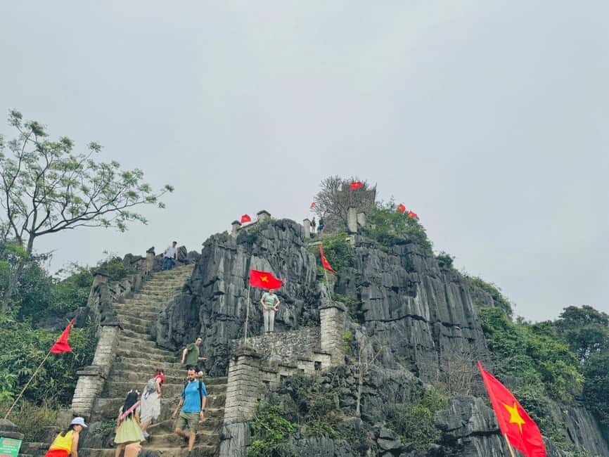 Ninh Binh: Trang An Boat Ride, Hoa Lu & Mua Cave Sunset - Timing and flow: how the 9:00 AM start shapes your day