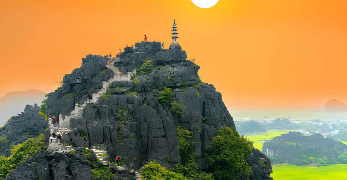 Ninh Binh - Trang An - Mua Cave Day Trip with All-inclusive - From Hoàn Kiếm to Ninh Binh by limousine: the day starts easier