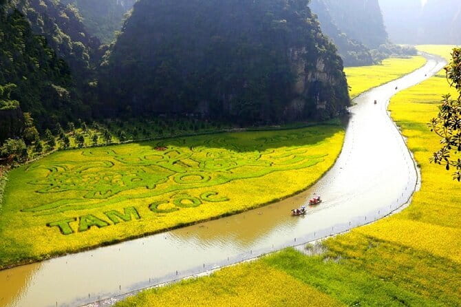 Ninh Binh Trip From Hanoi: Hoa Lu-Mua Cave-Boat-Cycling-Lunch - Hoa Lư: Vietnam’s Early Capital in Real Place, Not Just Names