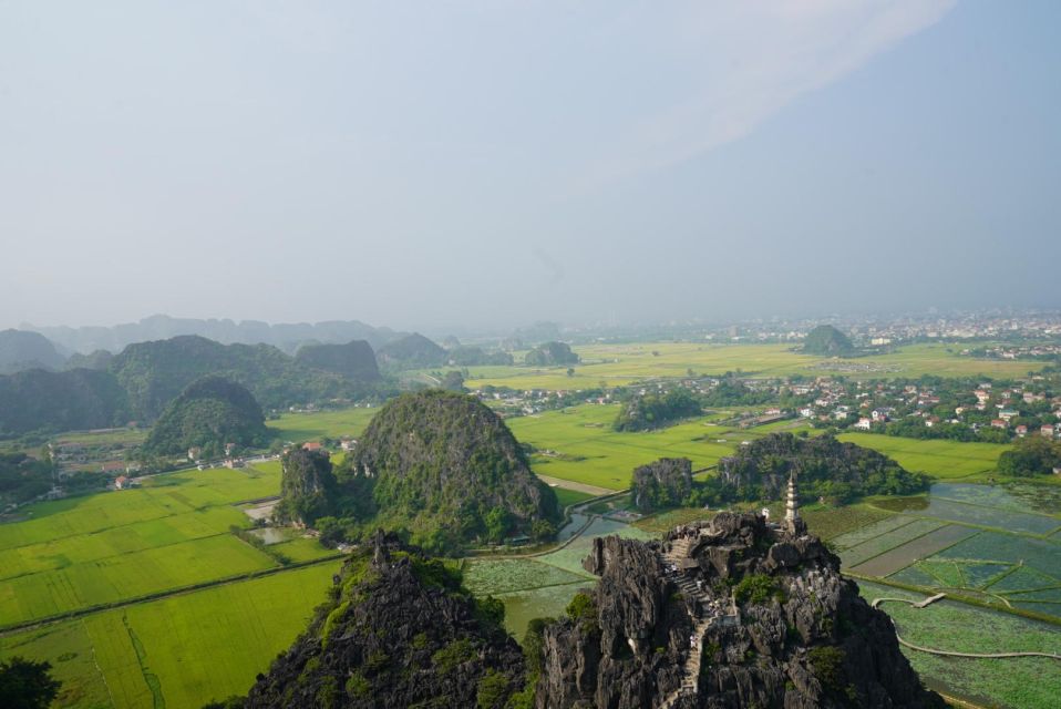 Ninh Binh Trip Visit Hoa Lu Capital -Tam Coc-Biking-Mua Cave - Buffet lunch: fuel before the boat and the hike