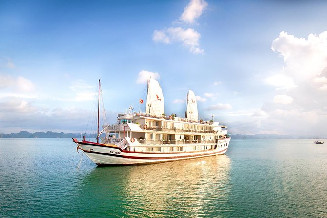 (Official) Signature Royal Cruise - 02 days 01 night program - Day 2 morning: tai chi on deck and the Thien Cảnh Sơn cave climb