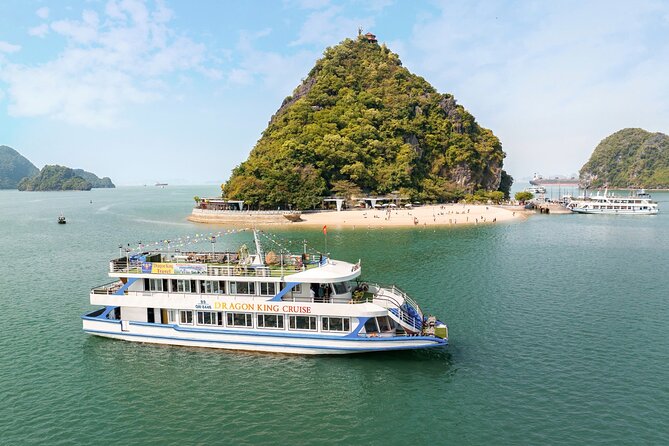 One Day Deluxe Boat Trip in Ha Long Bay - Bo Hon Island and Sung Sot Cave: The Biggest Cave Stop