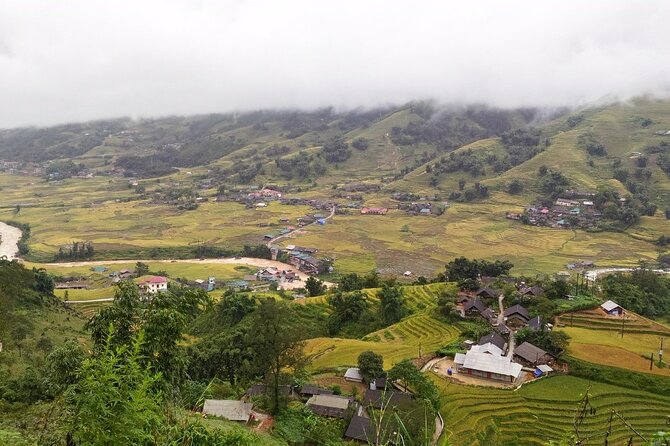 One day Trekking in Sapa and Muong Hoa Valley with local guide - The Morning Flow: Sapa Market Stop Before the Walk