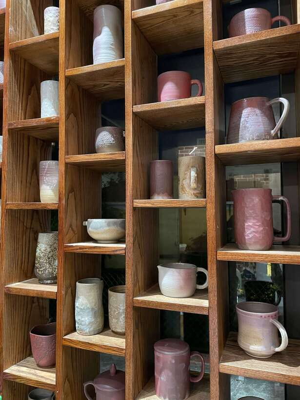 Pottery with Local Artist – Fast Firing, Ships Worldwide - Firing timing and worldwide shipping: plan your souvenir like a pro