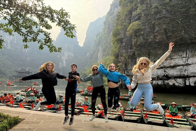 Private 1 day in Ninh Binh with Hoa Lu, Trang An and Mua cave - Tràng An UNESCO complex: boat time through the karst country