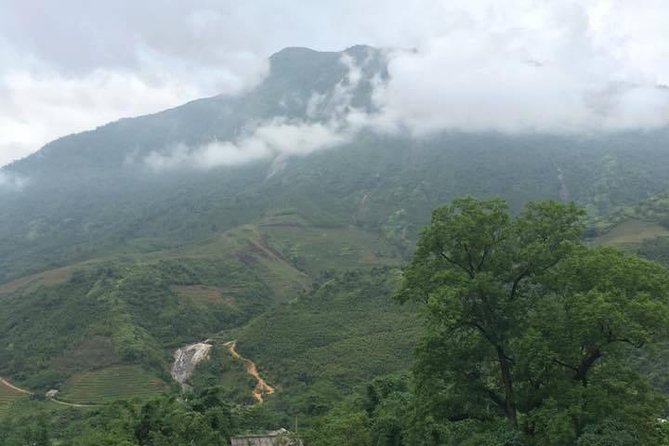 Private Car and Tour Guide Exploring Northern Vietnam - How to choose the right guide language and car type