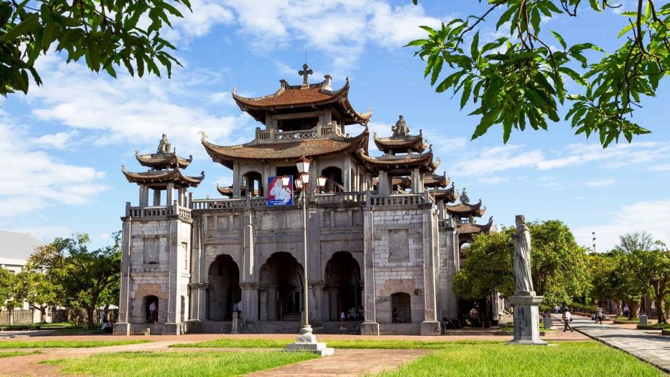 Private Car/Bus Renting Hanoi - Ninh Binh - Halong - Sapa... - A Private Hanoi–Ninh Binh Day With Real Breathing Space
