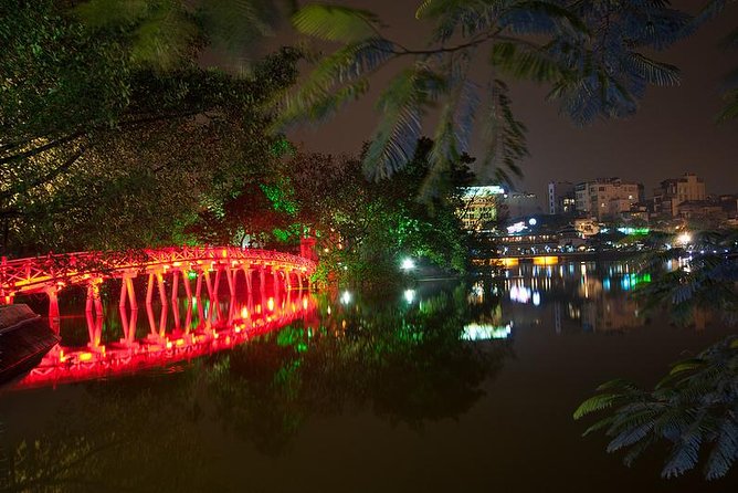 Private Evening Walking Tour - Cyclo & Water Puppet Show in Hanoi Old Quarter - Your Guide Makes the Difference (Ashley, Stella, Tina, Leon, Paul, Jackson, Pietro, Tom)