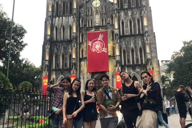 Private French Quarter Tour with Locals - Stop 1: Ly Thai To Park and the Hanoi capital story