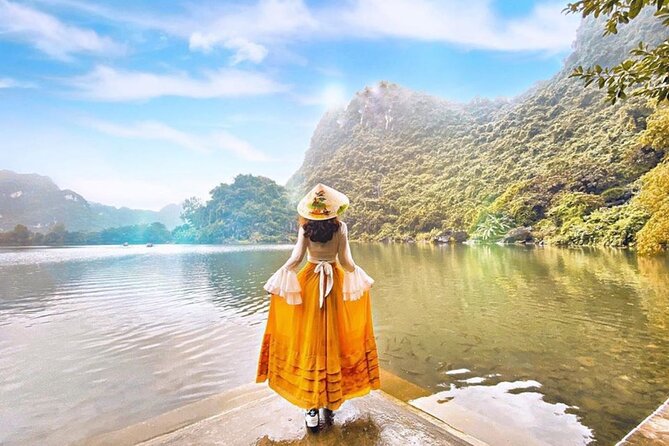 Private Full-Day Boat Tour on Trang An Wonders: Mua Caves, Hoa Lu - Trang An grottoes boat ride: caves and waterways done the right way