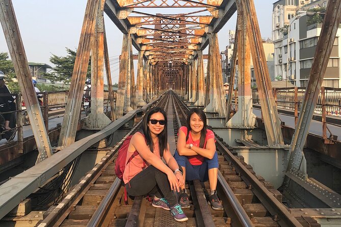 Private Full-day Hanoi City Tour With Local Experts - Train Street Optional Moment: Coordinated Timing at Bếp Vua Chả Cá