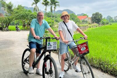 Private Full-day Tour in Quintessence of Ninh Binh - Hang Mua (Mua Cave) and the Ngoa Long Mountain Climb for Real Views