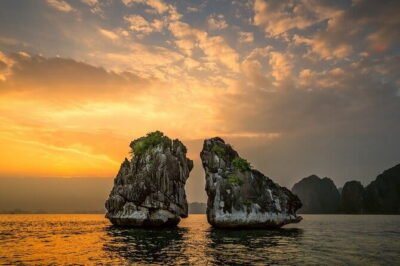 Private Full-Day Tour to Halong Bay from Hanoi - Price and logistics: is $220 worth it?