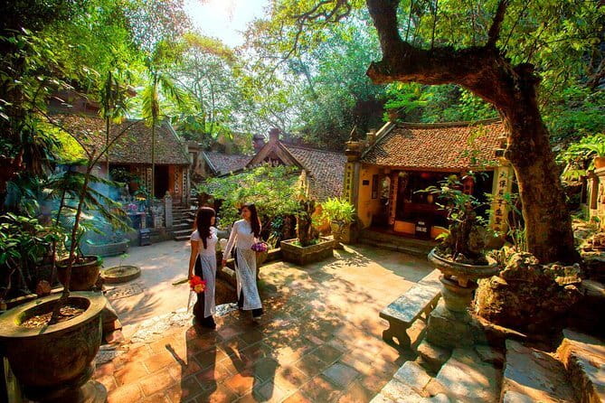 Private Full-Day Tour to Halong Bay from Hanoi - Ti Top Island: views, swimming time, and the real-world crowd factor