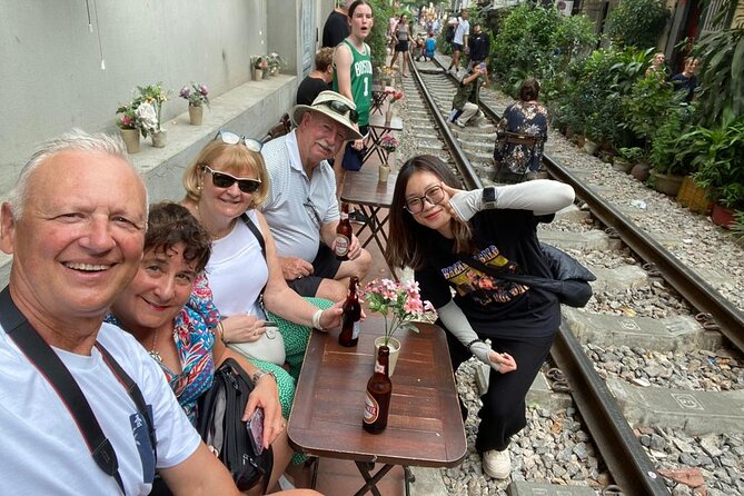 Private Half-Day Hanoi Food Tour by Motorbike - Stop 5: Temple of Literature and the courtyard calm