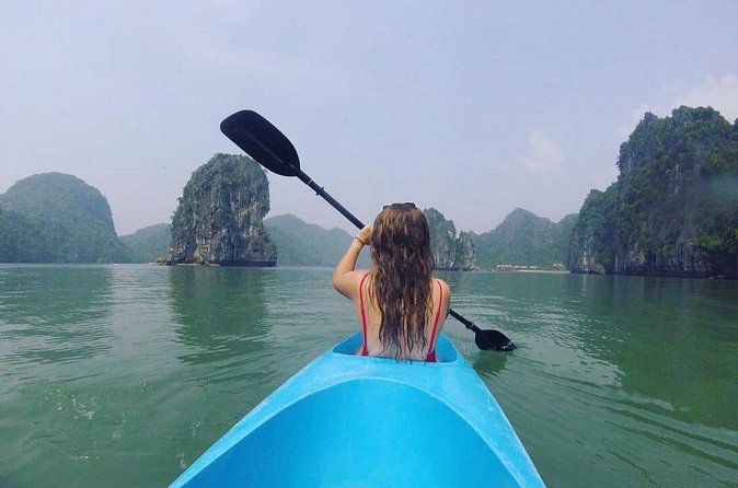 Private Halong Bay Sailing Cruise from Hanoi - Guides and service reality: Toni, Nicky, and managing expectations