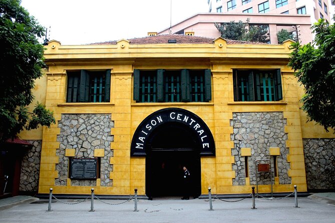 Private Hanoi City Half-Day Tour with Train Street Visiting - Quick hits for this Hanoi half-day with Train Street