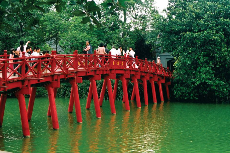 Private Hanoi City Tour: HoChiMinh Mausoleum & Water Puppet - Key things to know before you go
