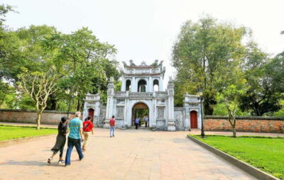 Private Hanoi: Crowd-free Morning Highlights - Hoa Lo Prison (Hanoi Hilton): how the guided context changes everything