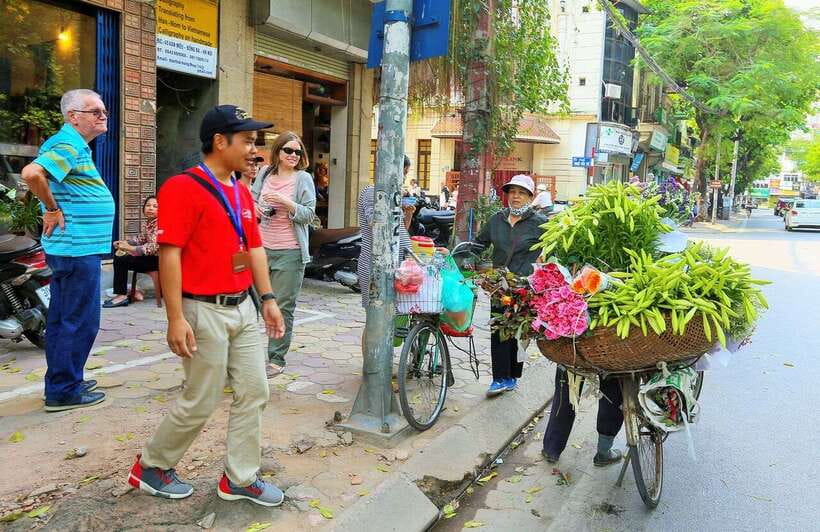 Private Hanoi: Crowd-free Morning Highlights - Who should book this private Hanoi highlights tour
