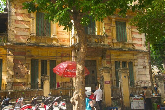Private Hanoi Half-Day Tour: Train Street and Must Visit Places - Long Bien Bridge: Eiffel’s stamp across the Red River