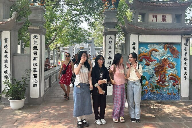 Private Hanoi Old Quarter Food Tour with 8+ Authentic Tastings - Why this private Hanoi Old Quarter tour works so well