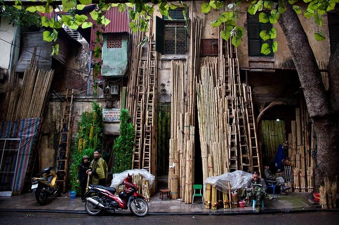 Private Hanoi Shore Excursion with Puppet Show from the port - Chùa Trấn Quốc at West Lake: a calm pause between heavier stops