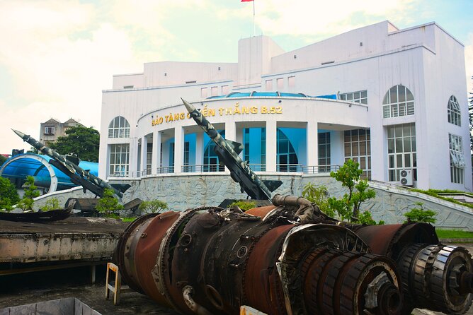 (Private) Hanoi War Sites Tour - Ba Đình Square: the Mausoleum visit is short, but it changes the mood