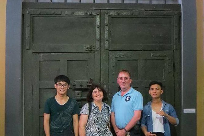 (Private) Hanoi War Sites Tour - Price and value: the low base fee means you’ll budget smart