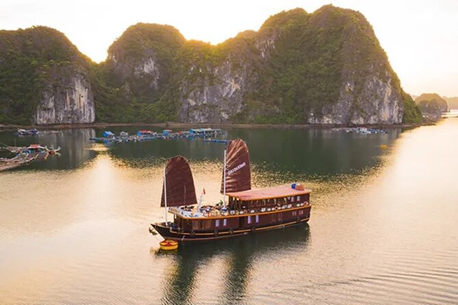Private Lan Ha Bay Cruise 2D1N - The Spring Roll Cooking Class and Evening Fun on Board