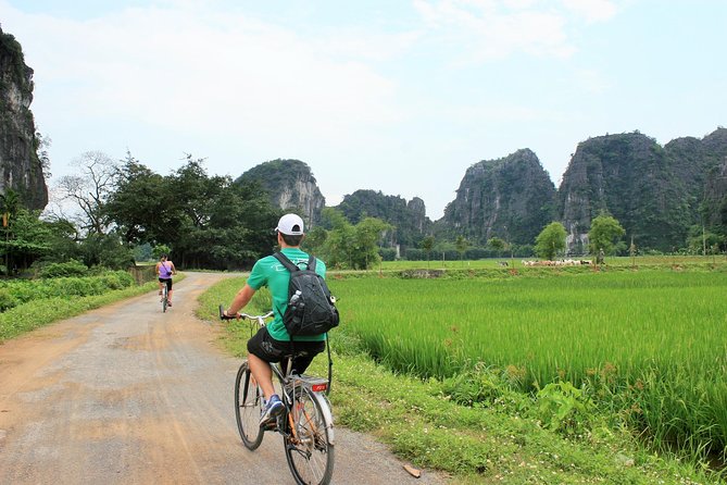[Private] Tam Coc Boat-ride & Bich Dong Pagoda - Day tour - The 7:30am start: Hanoi-to-Ninh Binh travel made practical