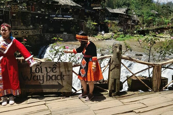 Private Tour Experience from Sapa Town to Cat Cat Village - Waterfall time and the old hydro electric station