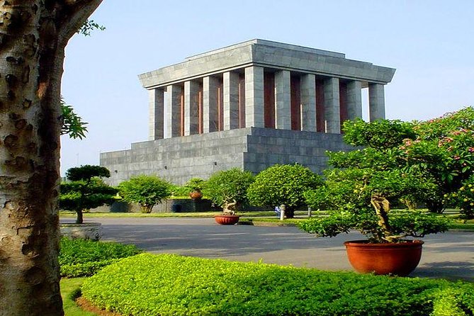 Private Tour: Hanoi City Full-Day Tour with Train Street Visit - Lunch + coffee: where the day stays human
