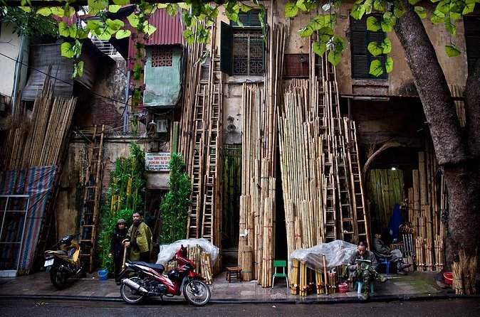 Private Tour: Hanoi City Tour Including Water Puppet Show and Cyclo Ride - Temple of Literature and Long Bien Bridge: Learning Meets Colonial-Era Edges