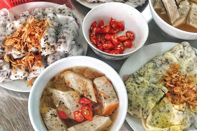 Private Tour: Hanoi Street Foods - Train Street - Hidden Gems - Stop 3: The Old Quarter street-food loop with 8 tastings